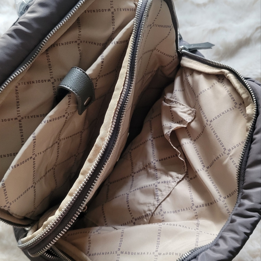 Steve Madden Gray Casual Backpack with Durable Design - Picture 5 of 8